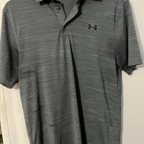 Under Armour Polo Size Sm/P/CH Loose Heatgear - Picture 2 of 5